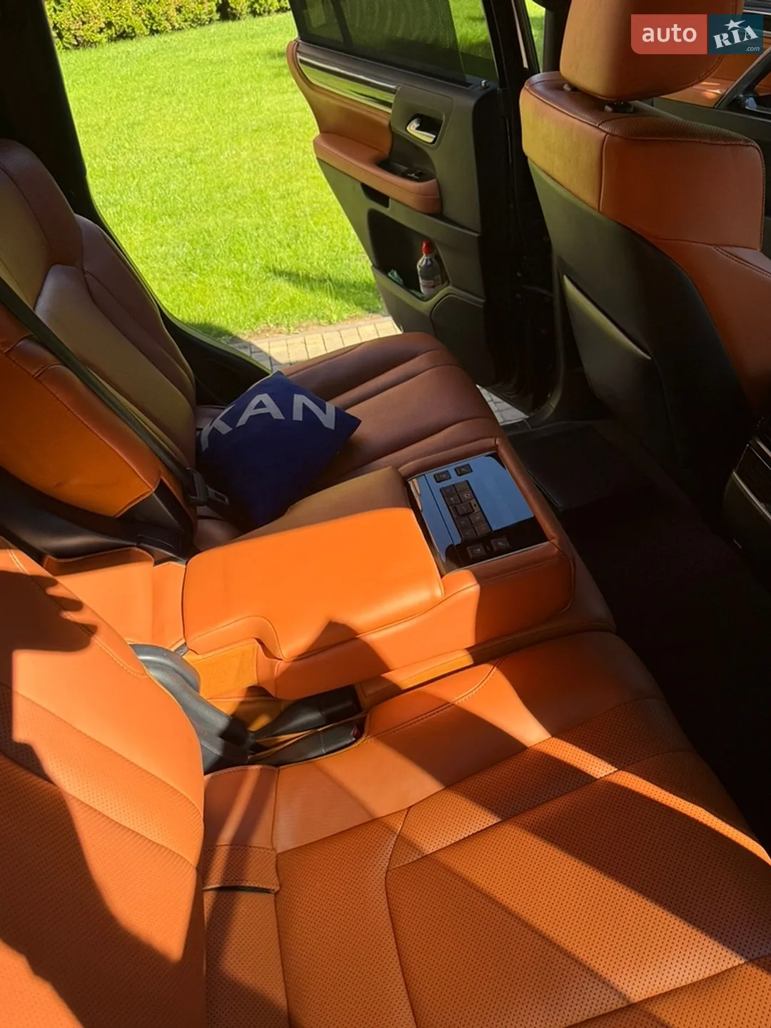 2019 Lexus LX - мініатюра 11