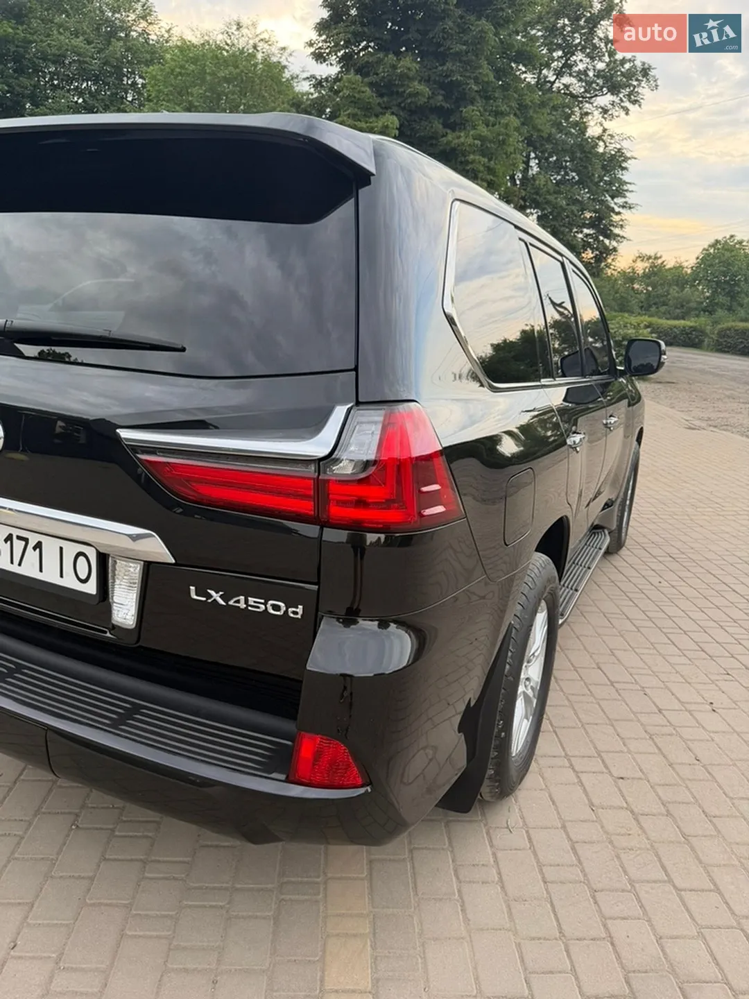 2017 Lexus LX - мініатюра 8