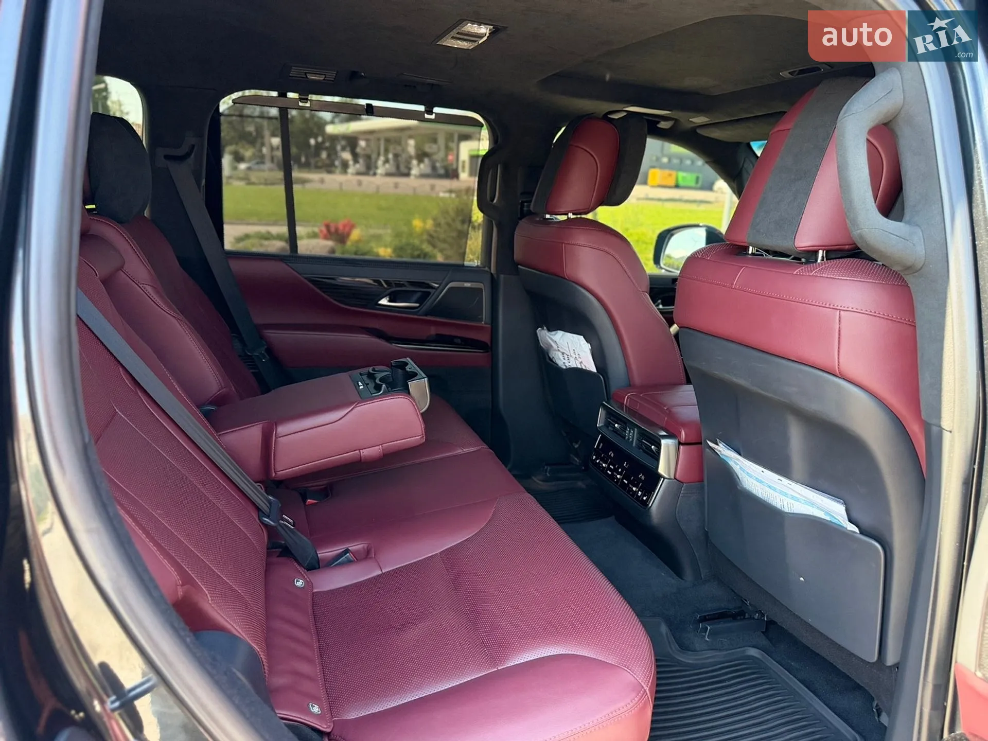 2022 Lexus LX - мініатюра 8