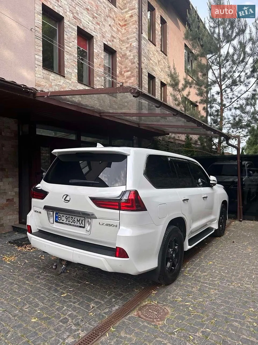 2015 Lexus LX - мініатюра 3