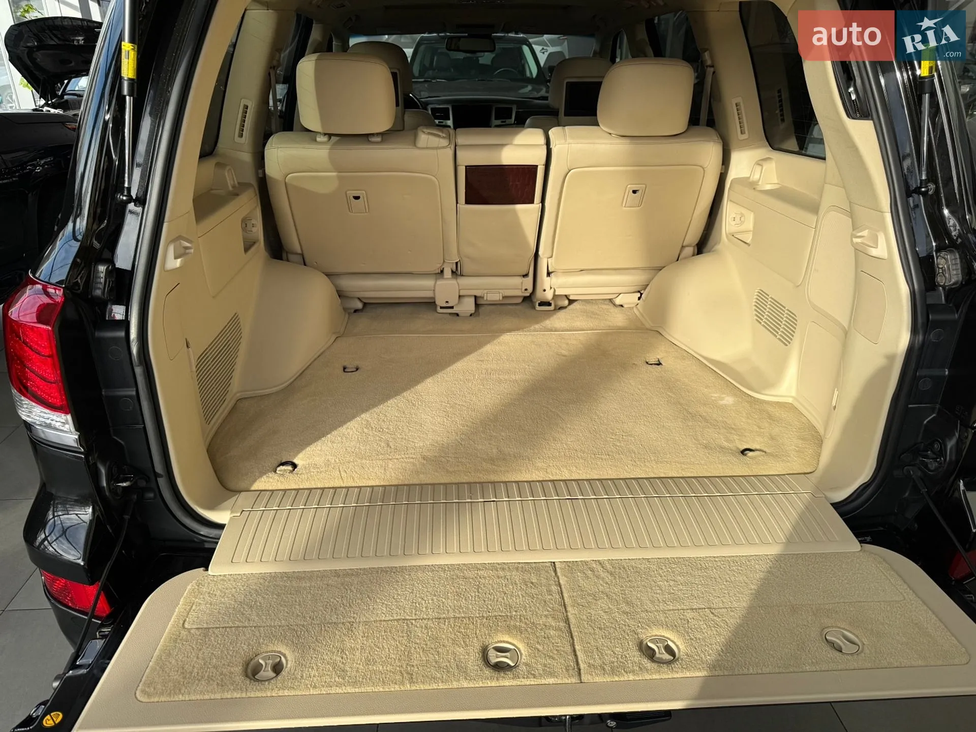 2015 Lexus LX - мініатюра 28