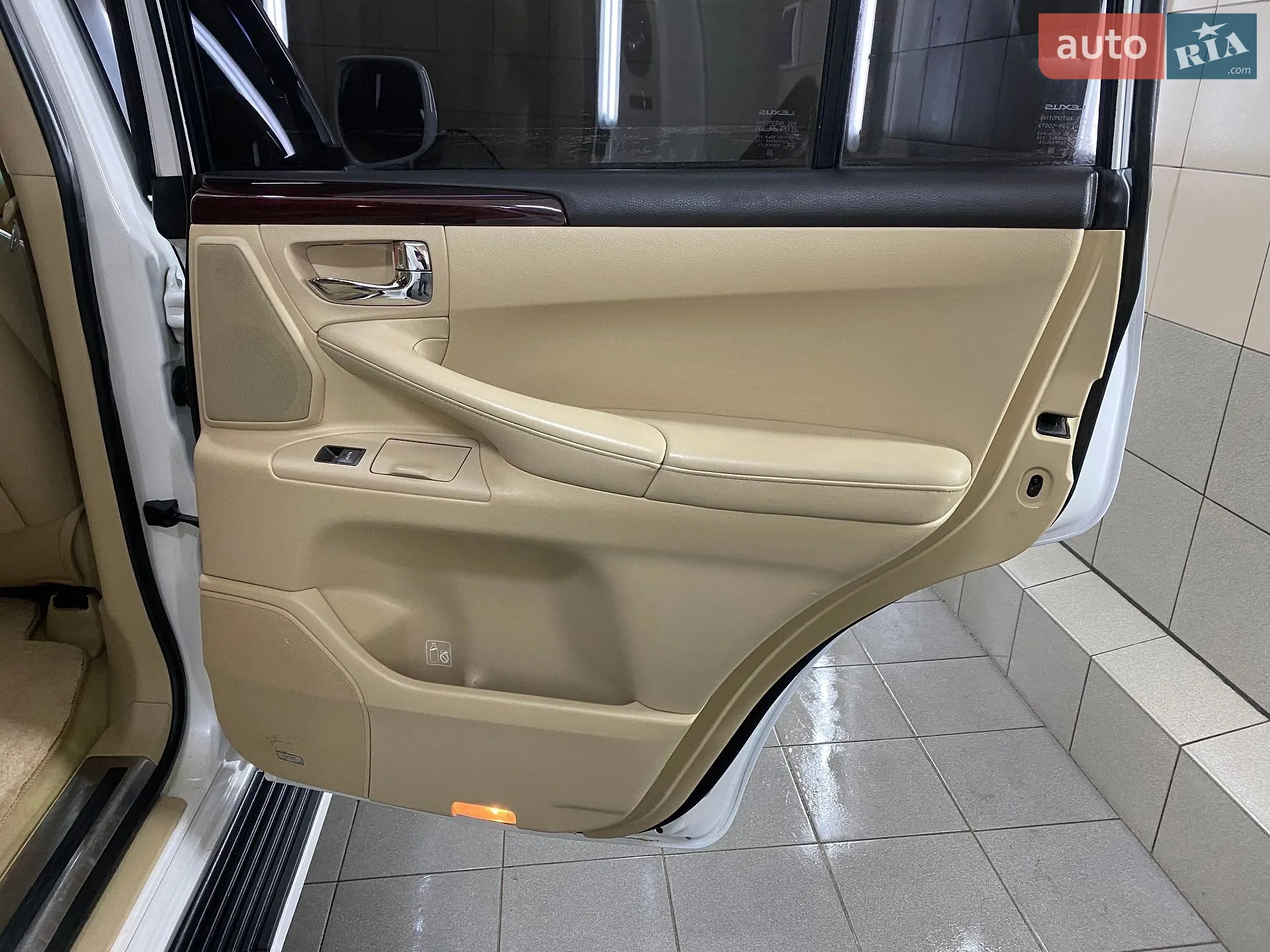 2012 Lexus LX - мініатюра 23