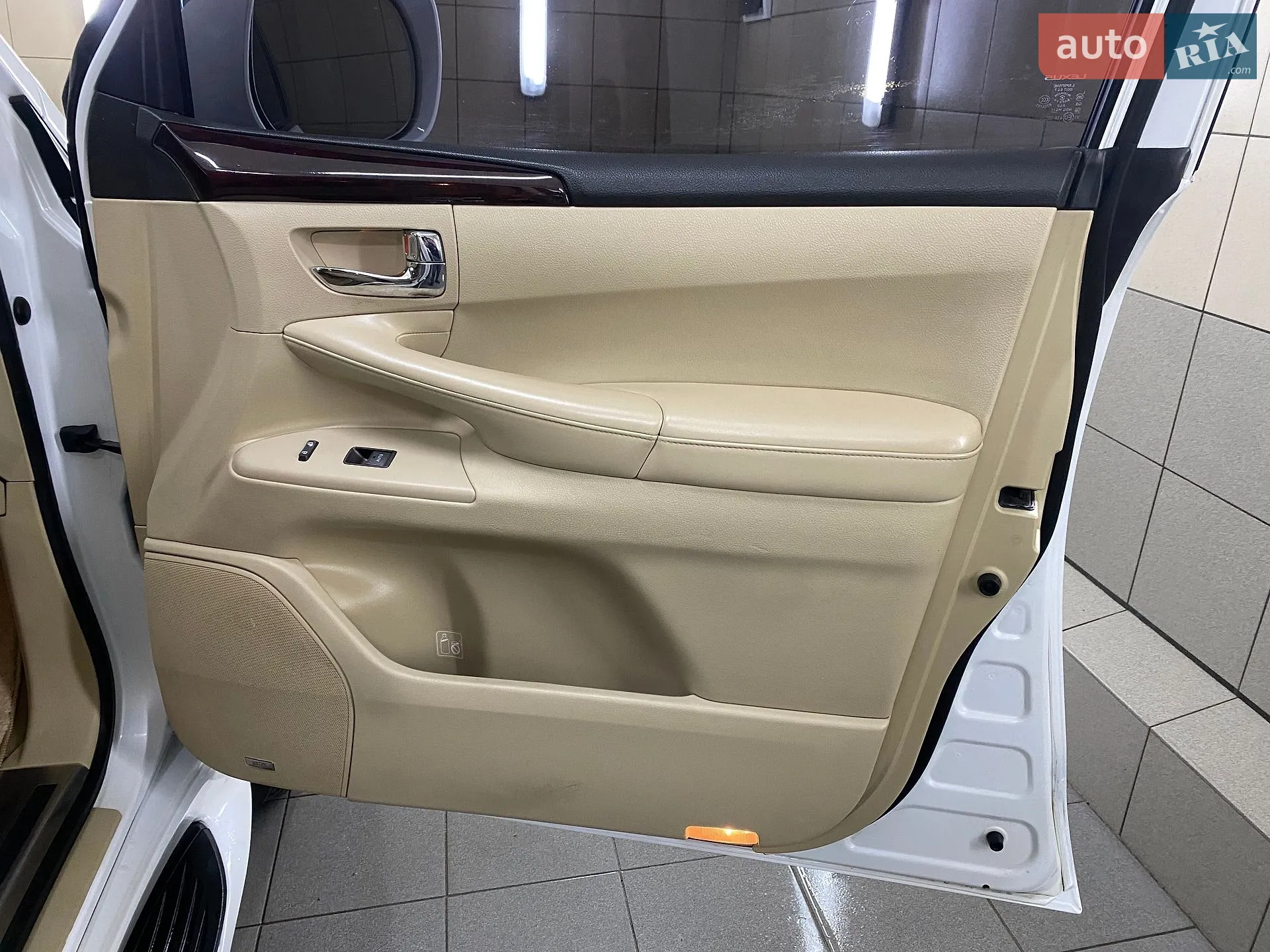 2012 Lexus LX - мініатюра 25