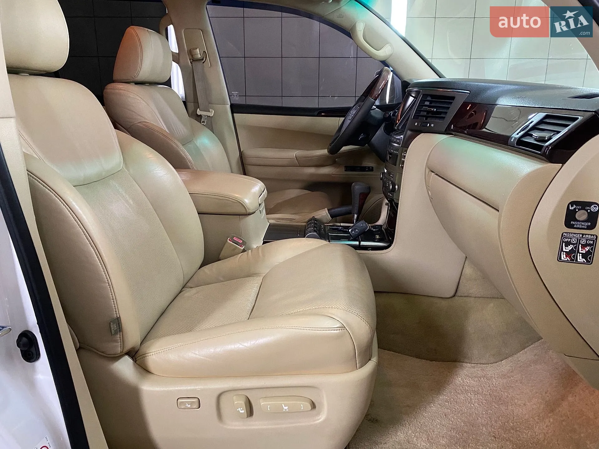 2012 Lexus LX - мініатюра 26