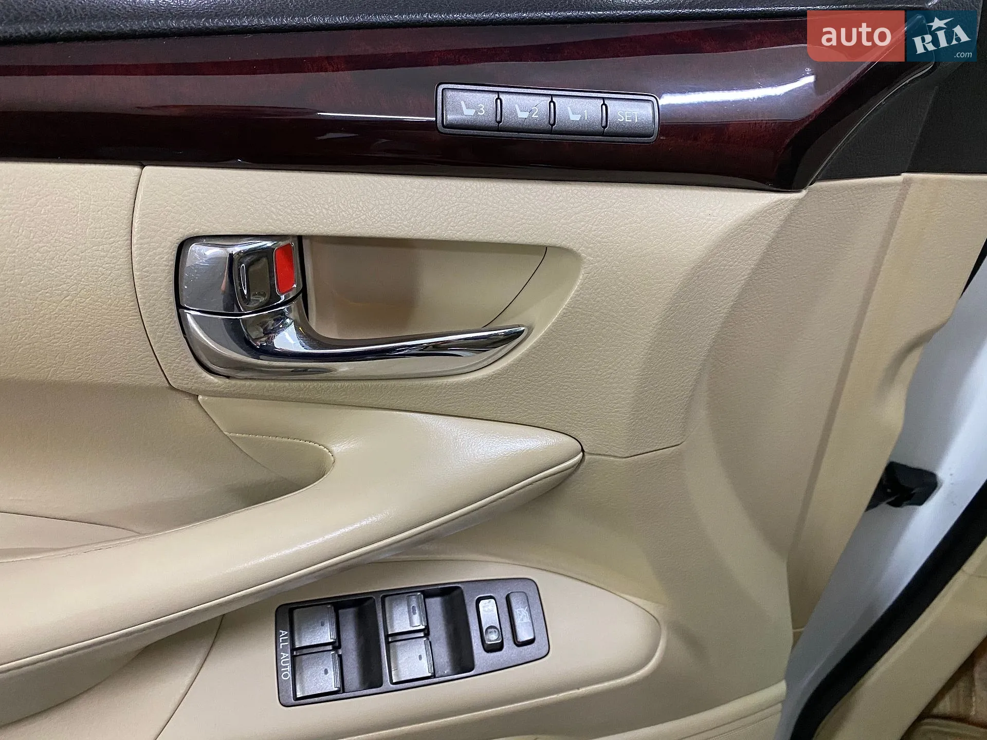 2012 Lexus LX - мініатюра 27