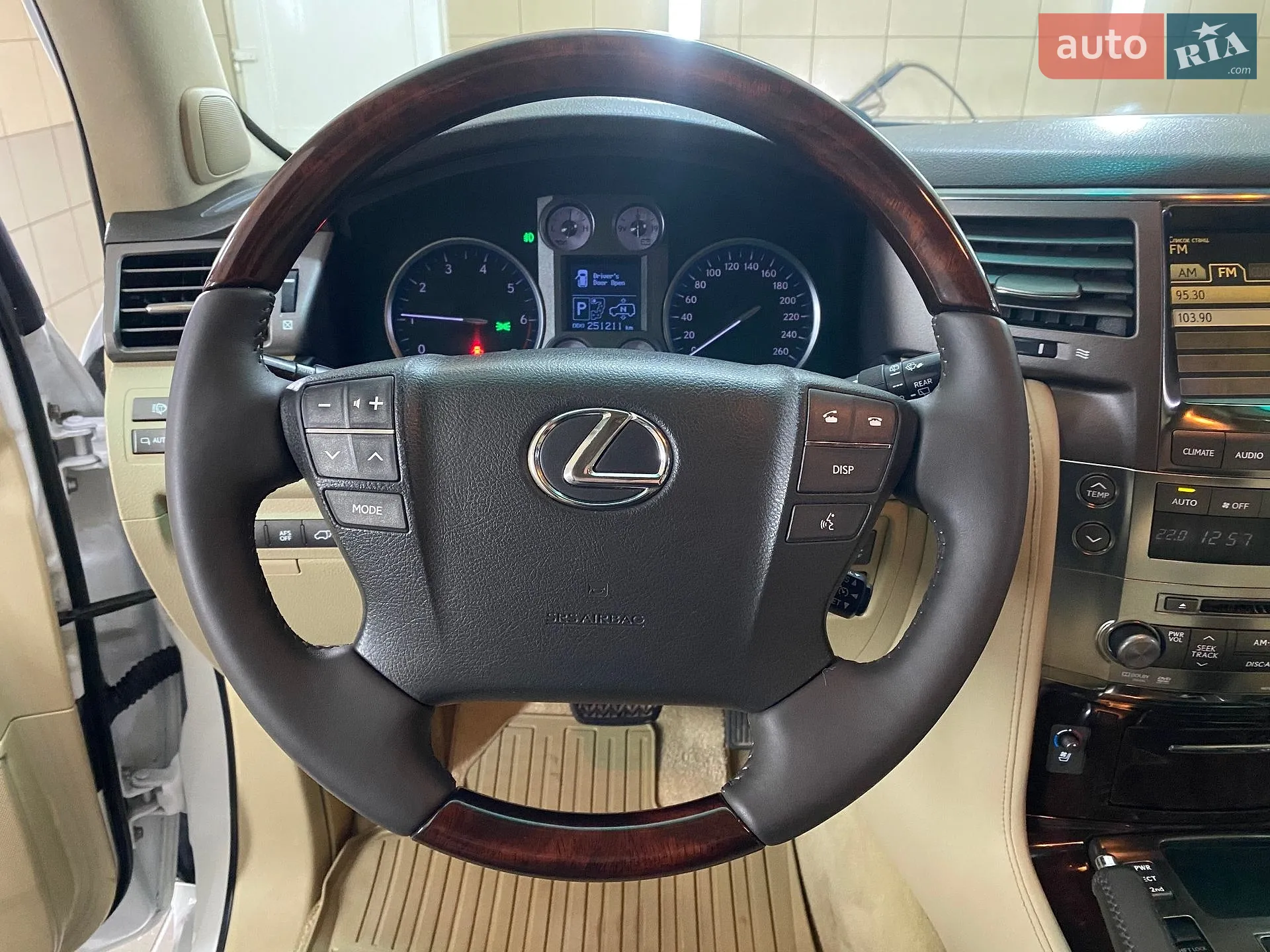 2012 Lexus LX - мініатюра 29
