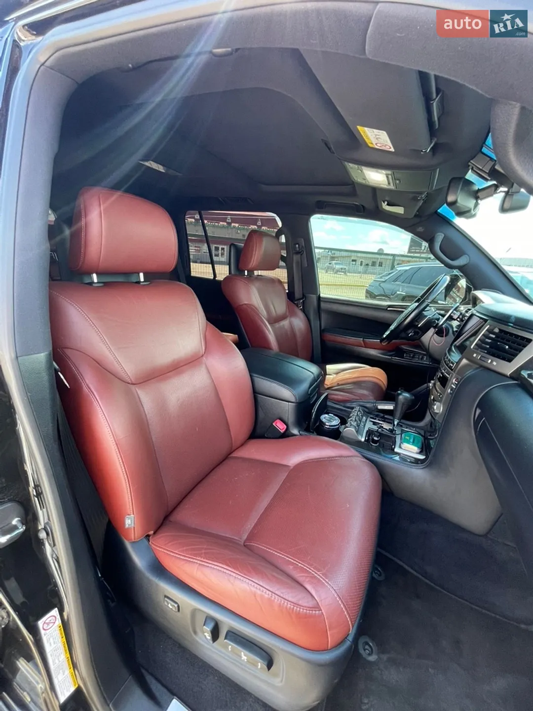 2015 Lexus LX - мініатюра 24