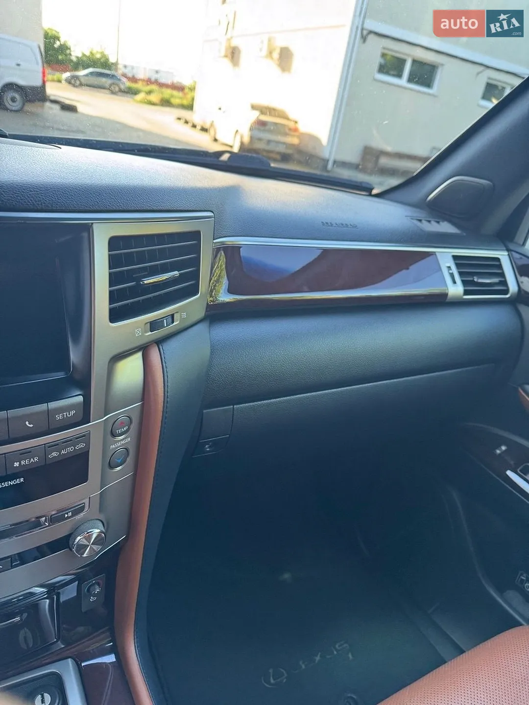 2013 Lexus LX - мініатюра 10