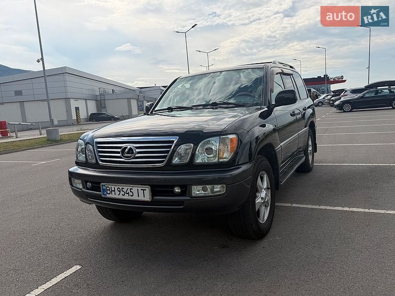 Lexus LX 2004