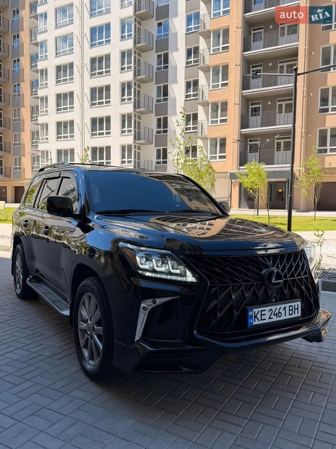 2010 Lexus LX - мініатюра 8