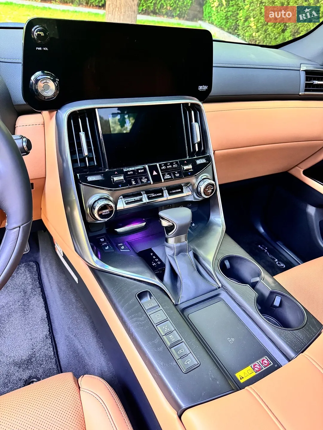 2025 Lexus LX - мініатюра 18
