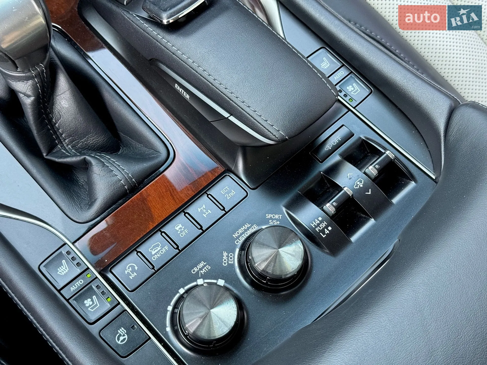 2017 Lexus LX - мініатюра 31
