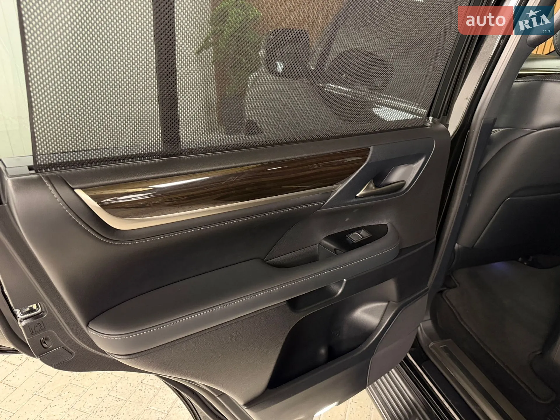 2019 Lexus LX - мініатюра 39