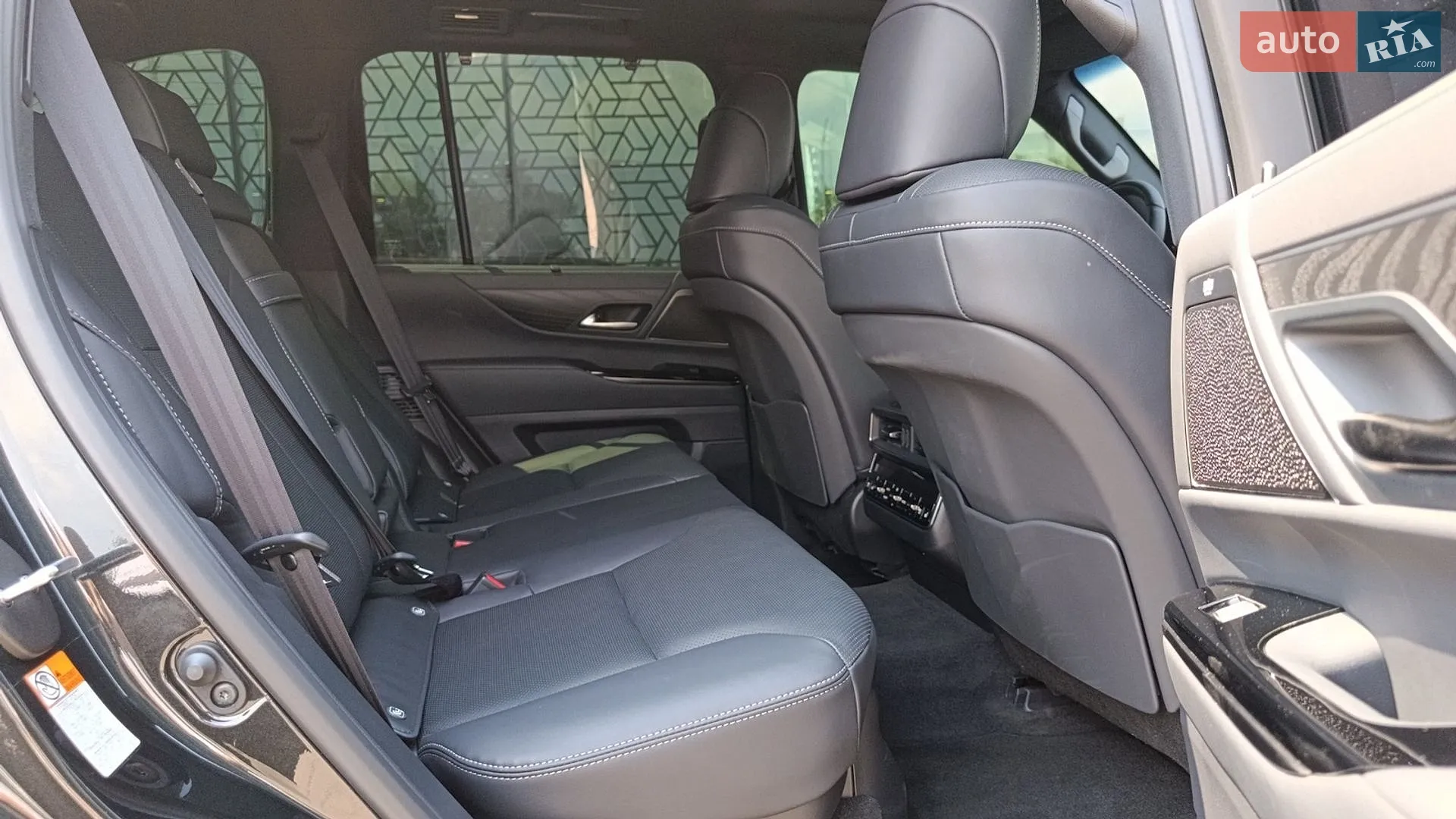 2025 Lexus LX - мініатюра 7