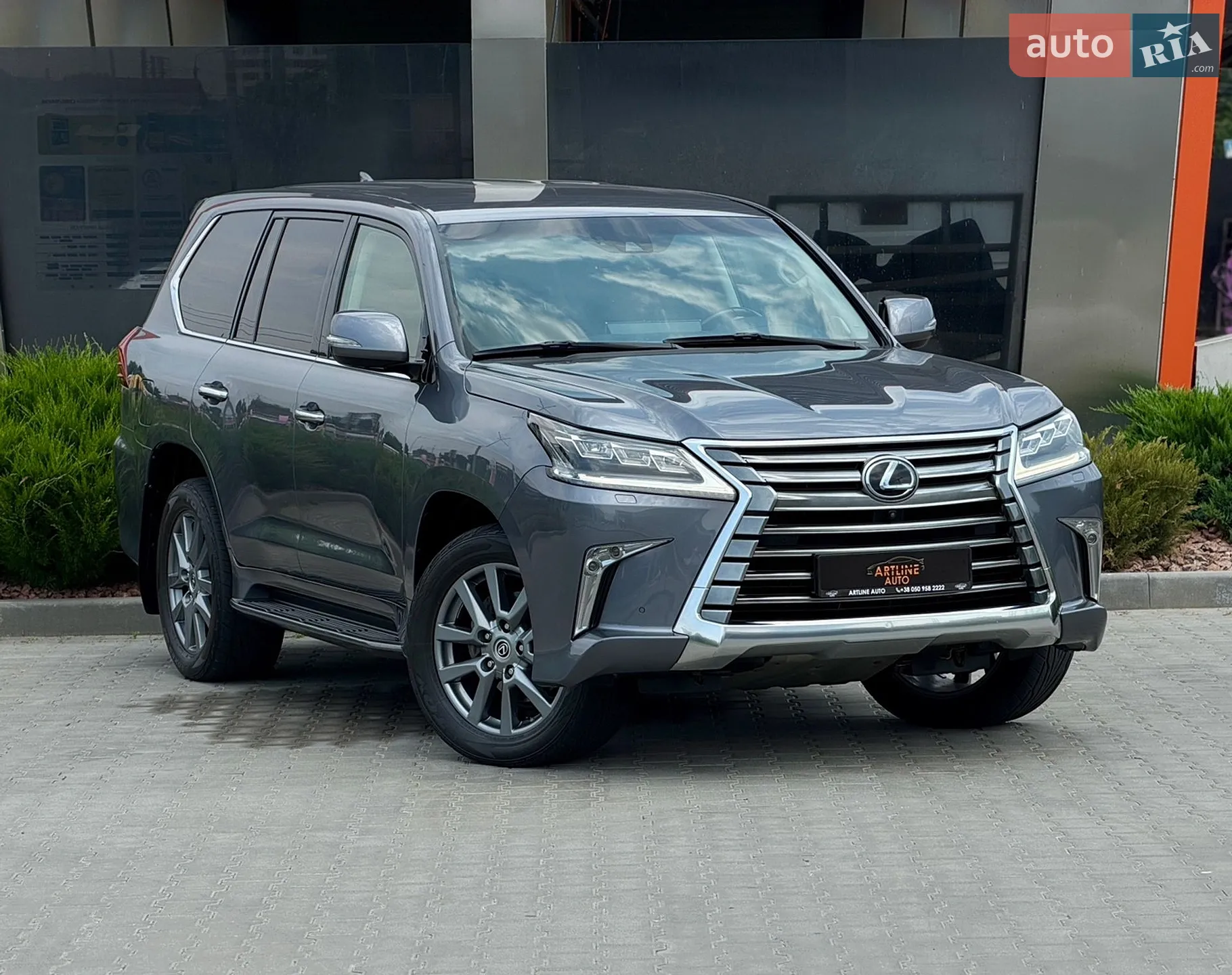 2016 Lexus LX - мініатюра 14