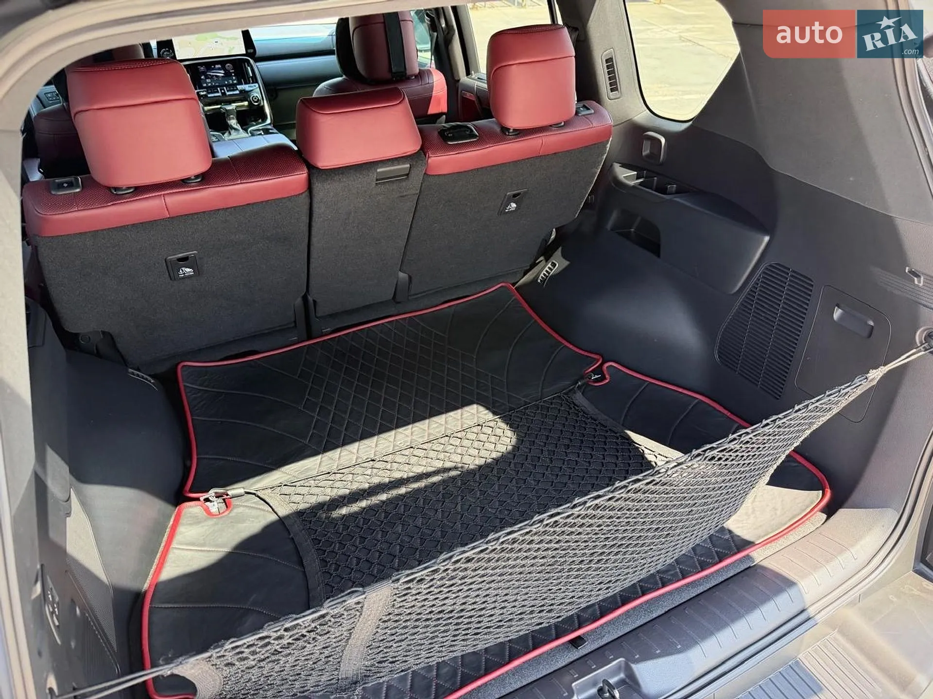 2022 Lexus LX - мініатюра 31
