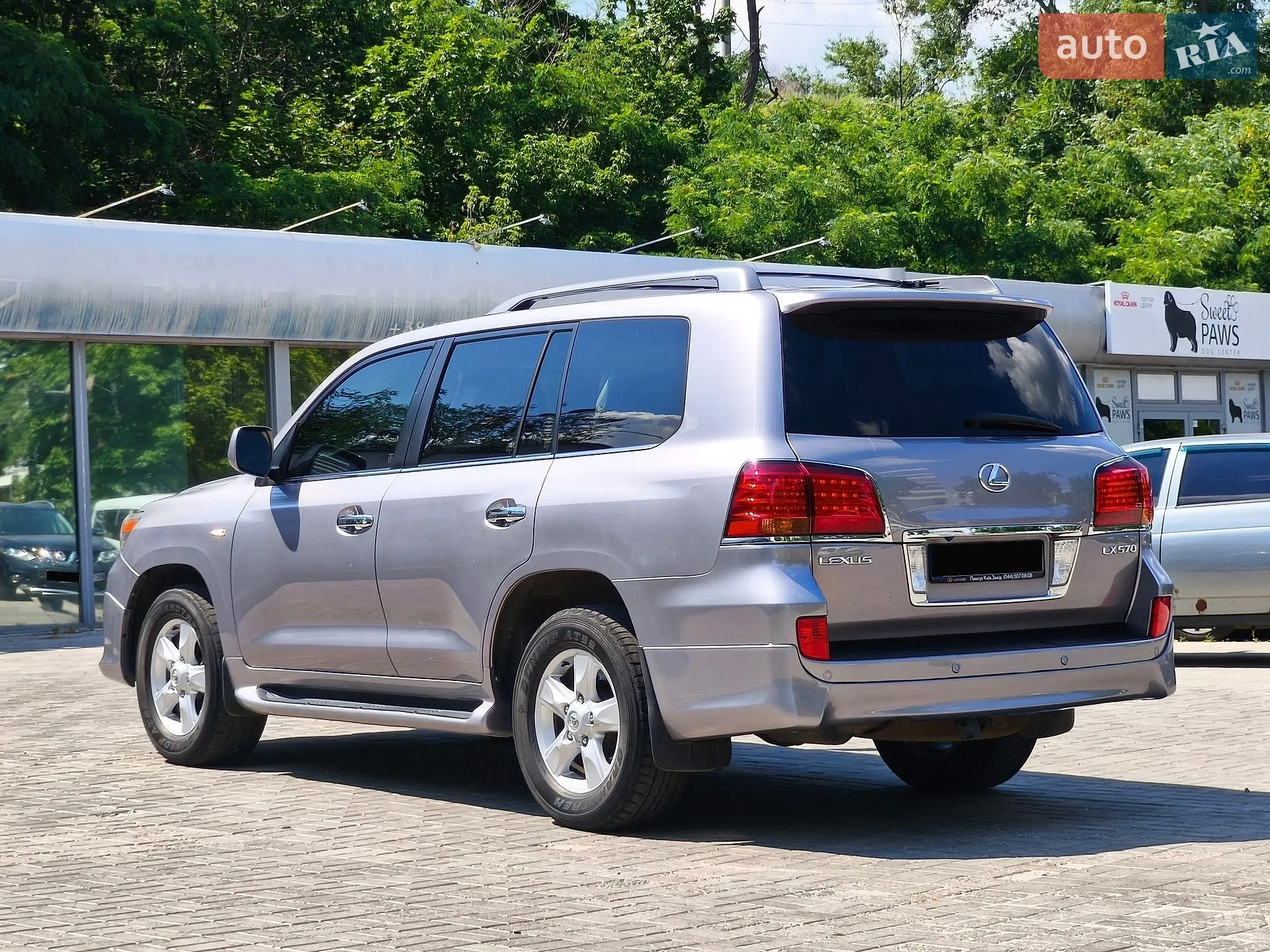 2011 Lexus LX - мініатюра 9
