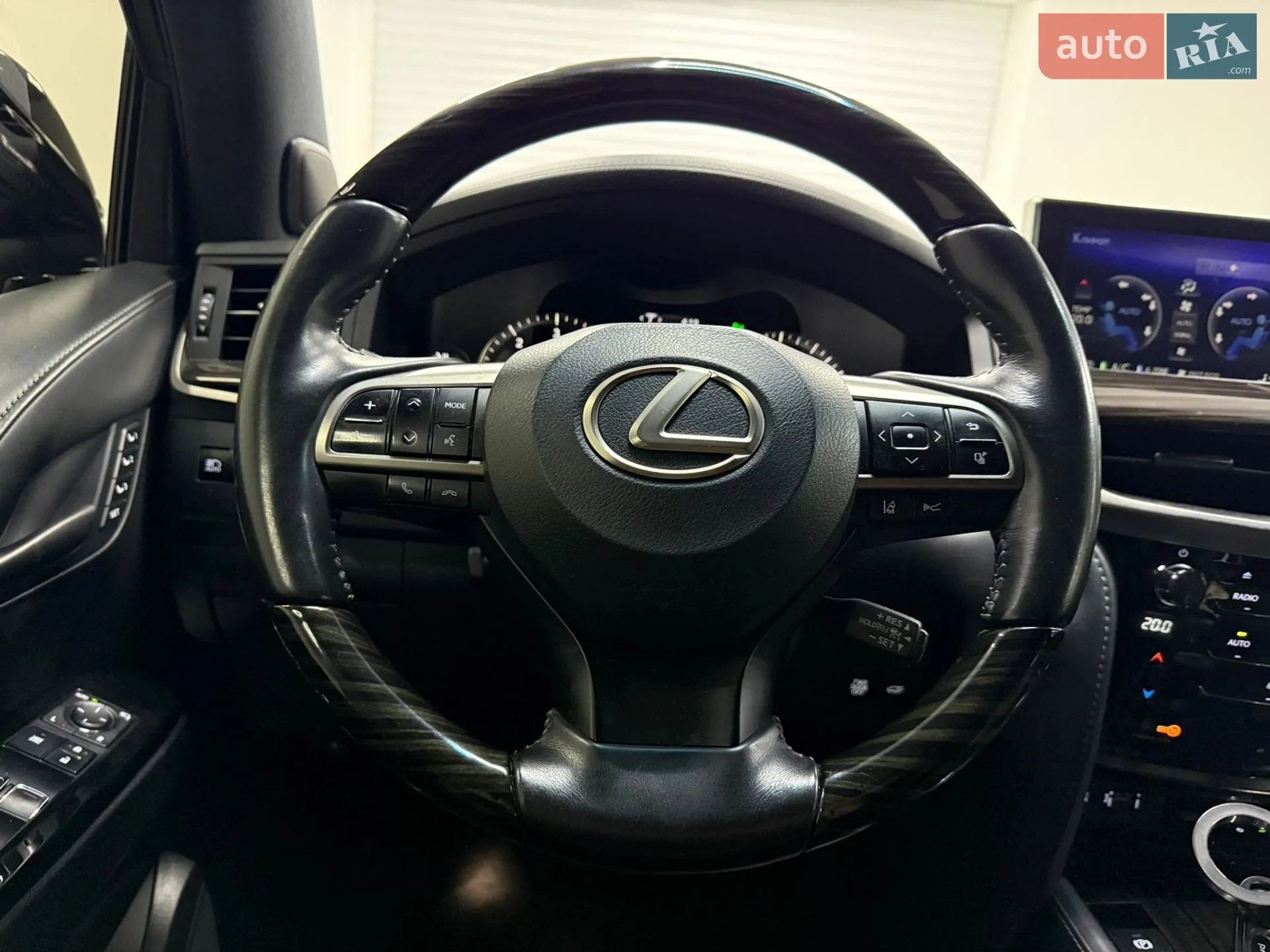 2019 Lexus LX - мініатюра 10