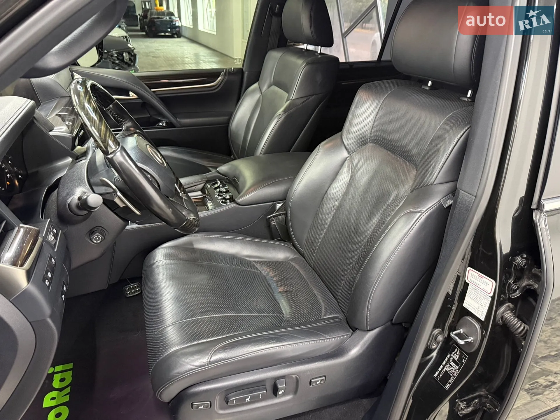 2019 Lexus LX - мініатюра 15