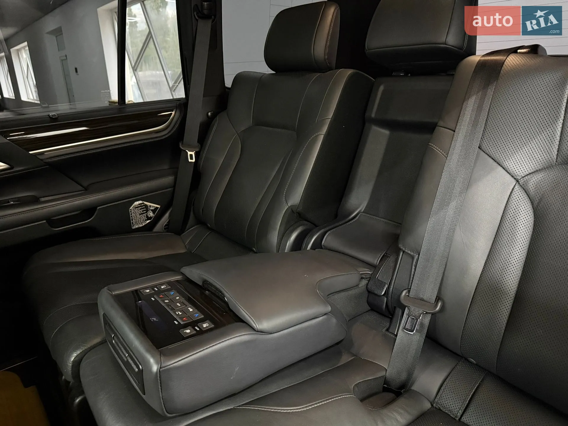 2019 Lexus LX - мініатюра 19