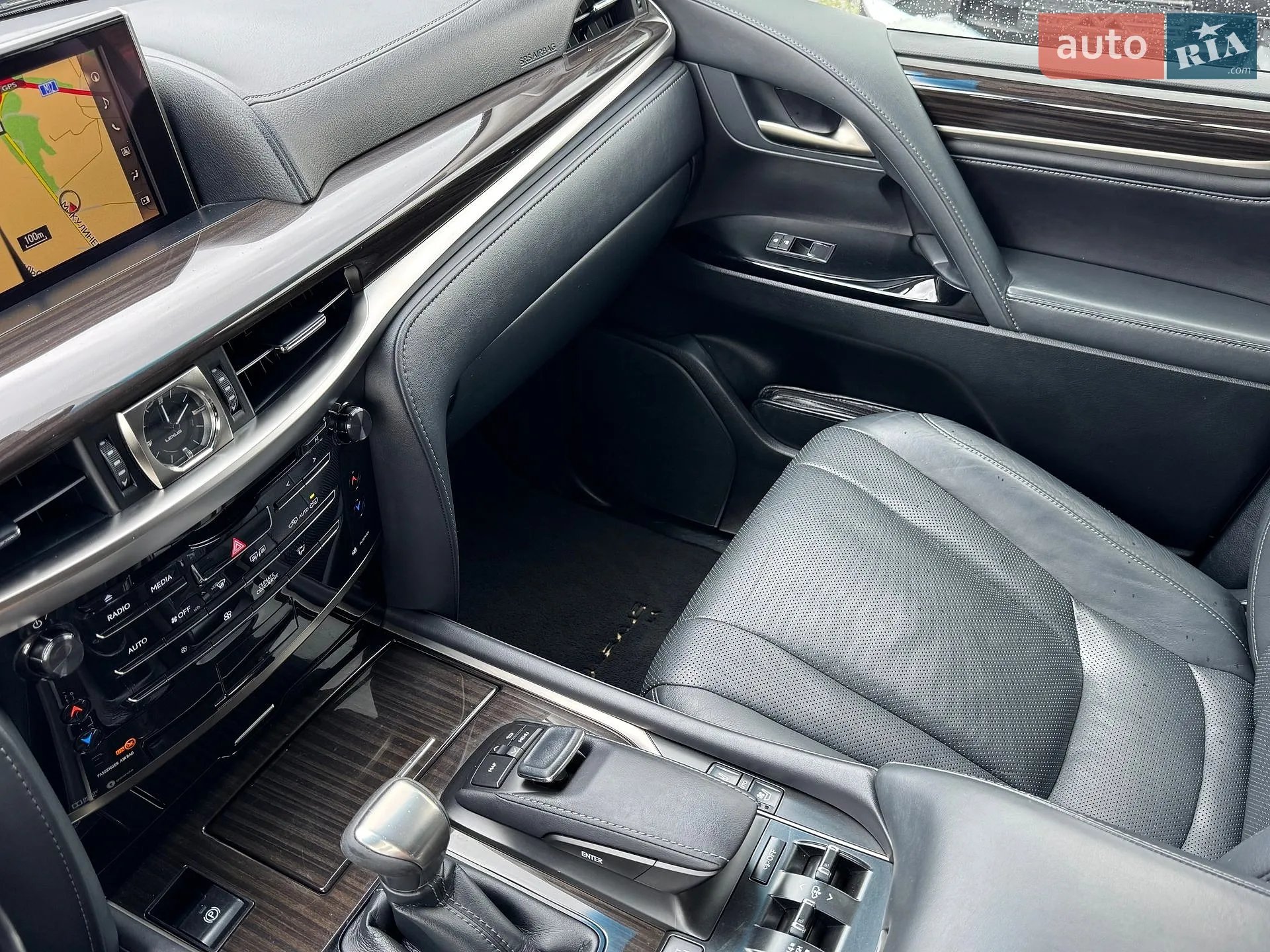 2017 Lexus LX - мініатюра 19