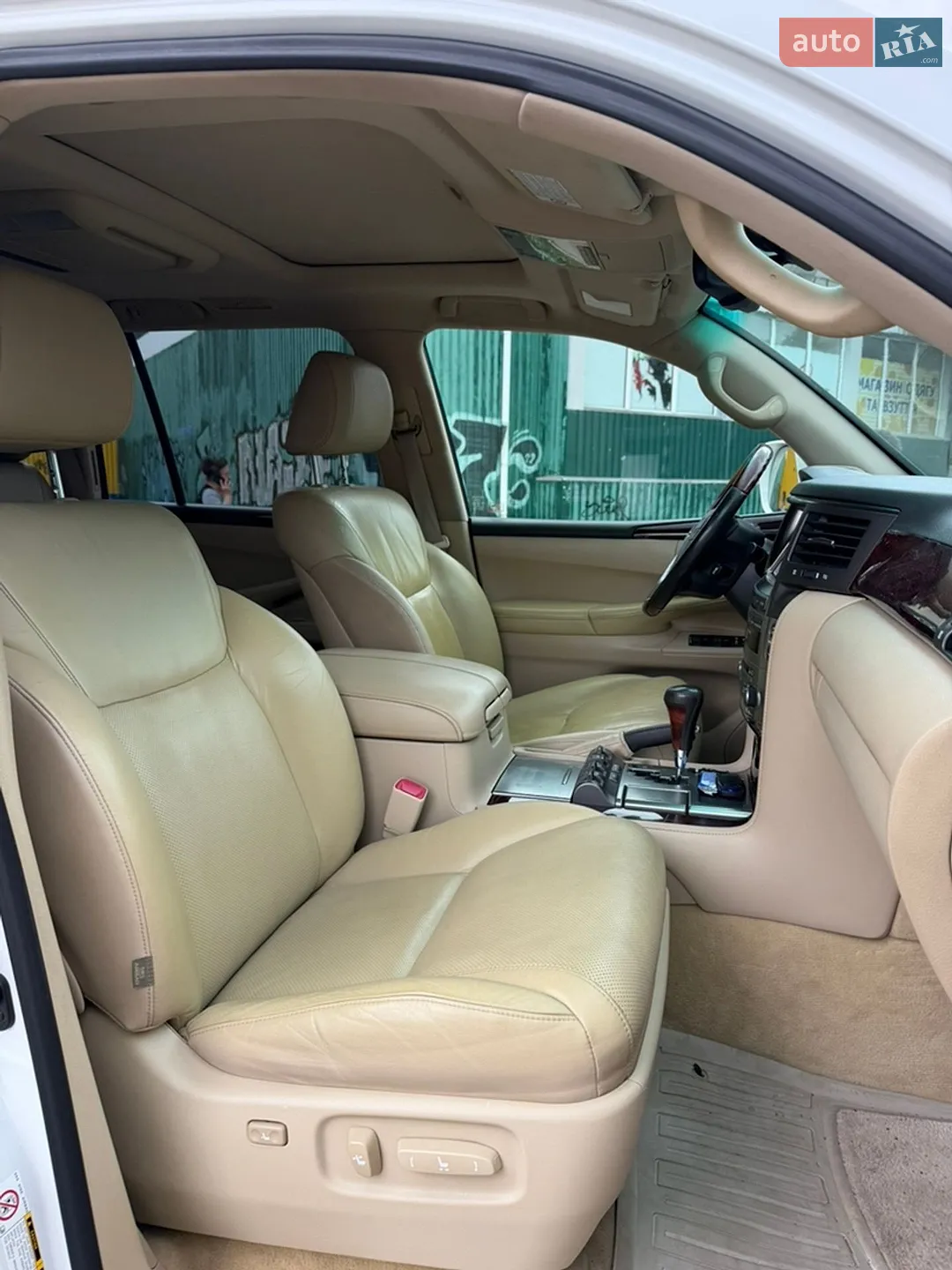 2011 Lexus LX - мініатюра 5