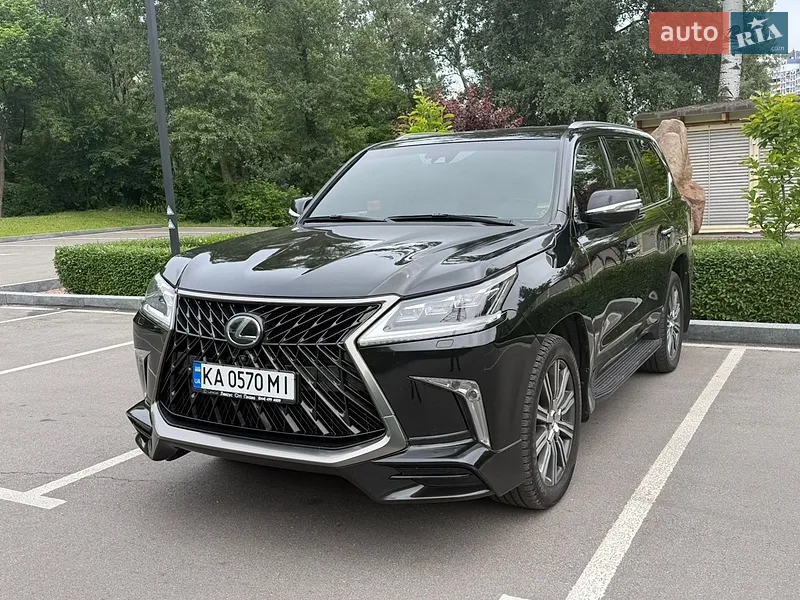 Lexus LX