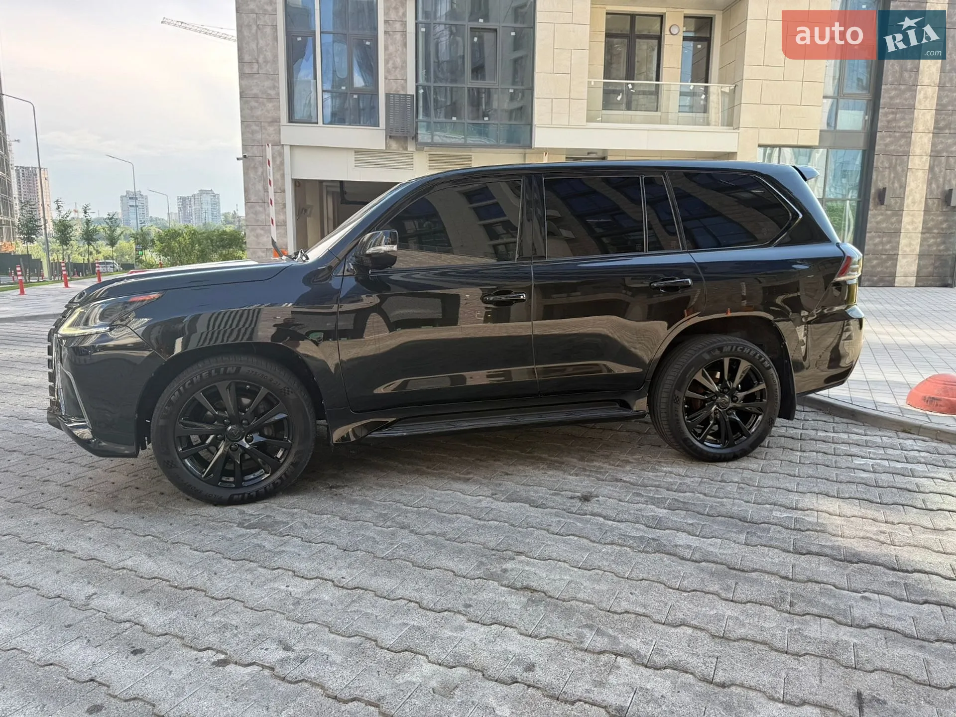 2019 Lexus LX - мініатюра 12