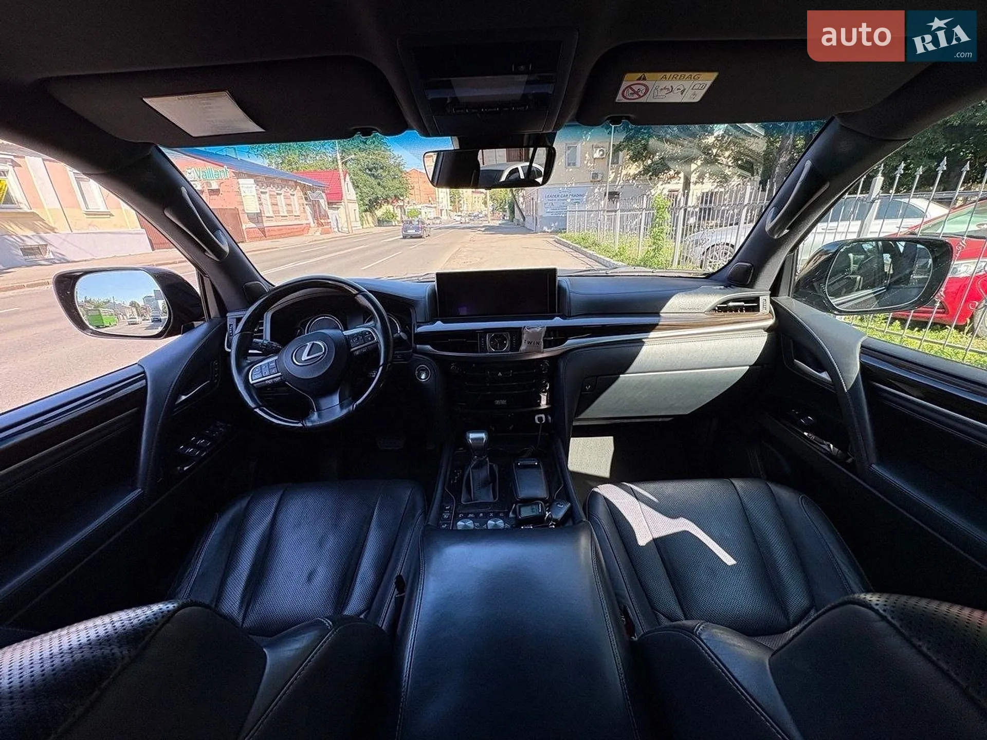 2019 Lexus LX - мініатюра 13