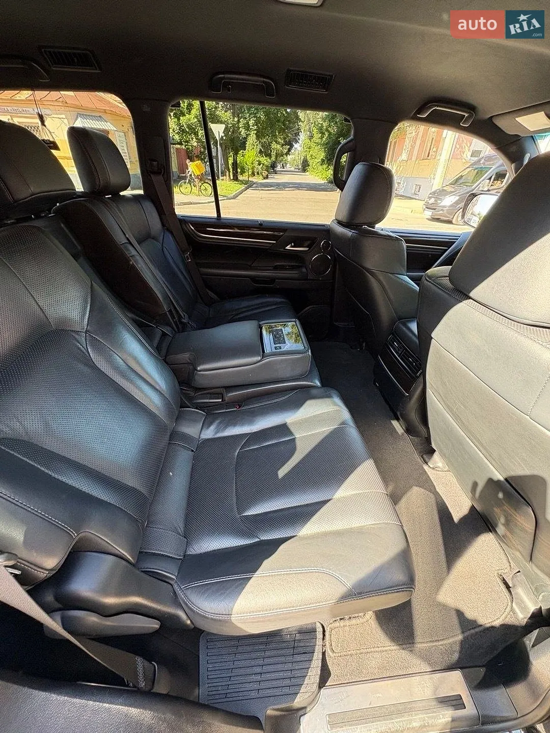 2019 Lexus LX - мініатюра 16