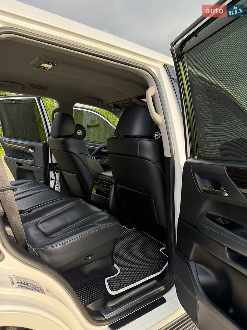 2015 Lexus LX - мініатюра 32