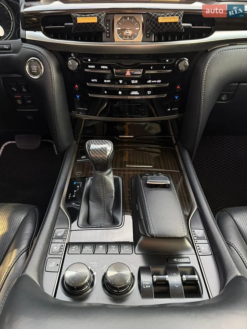 2015 Lexus LX - мініатюра 35