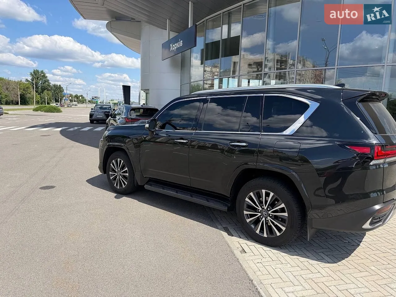2025 Lexus LX - мініатюра 2