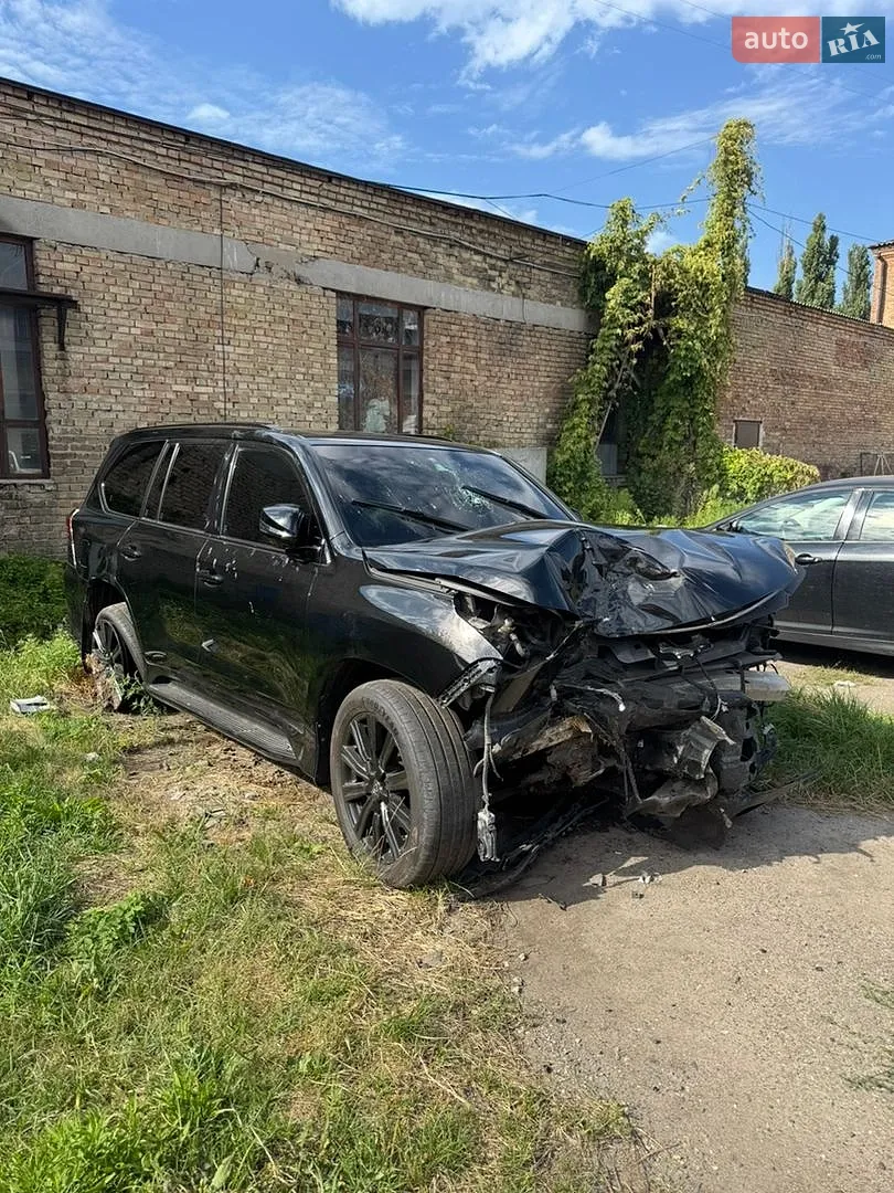 2018 Lexus LX - фото 1