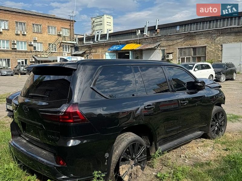 Позашляховик / Кросовер Lexus LX 2018 в Києві