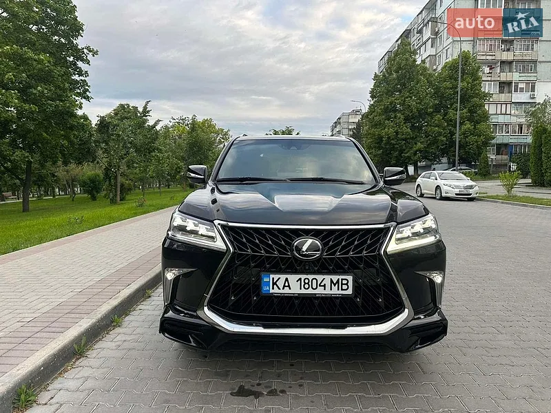 Lexus LX 2017