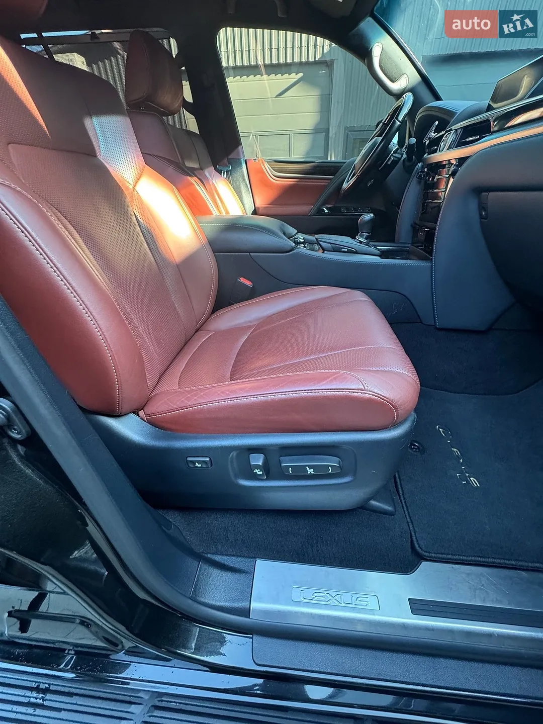 2019 Lexus LX - мініатюра 37