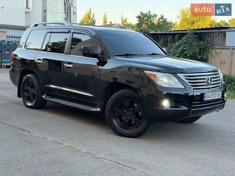 Внедорожник / Кроссовер Lexus LX 2008 в Кривом Роге