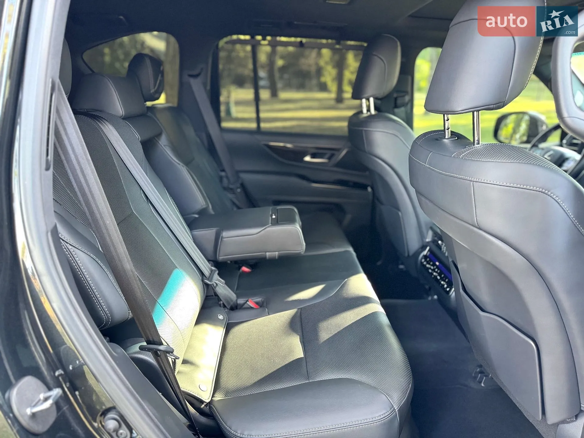 2022 Lexus LX - мініатюра 29