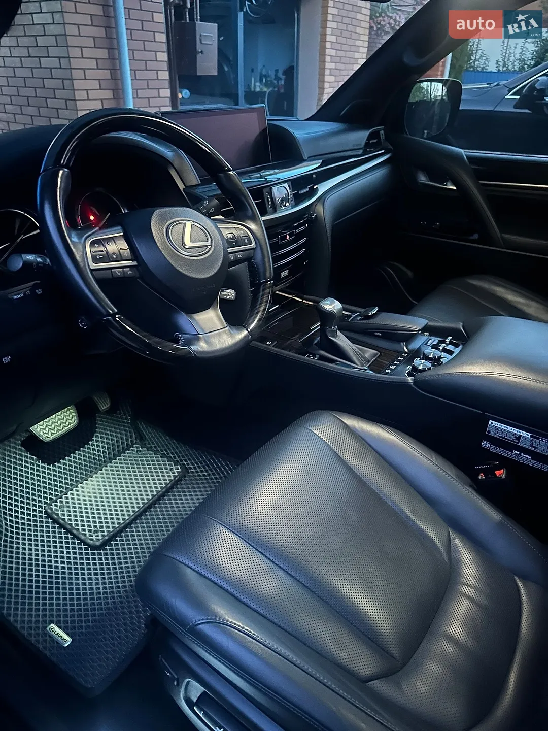 2020 Lexus LX - мініатюра 7