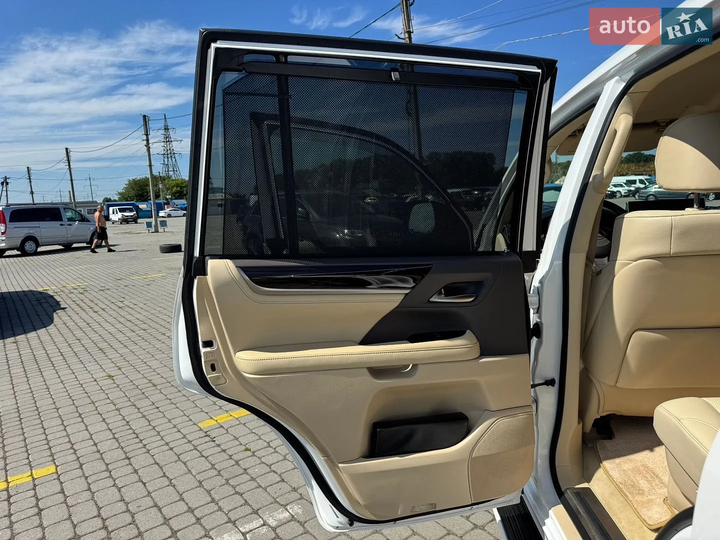 2016 Lexus LX - мініатюра 18