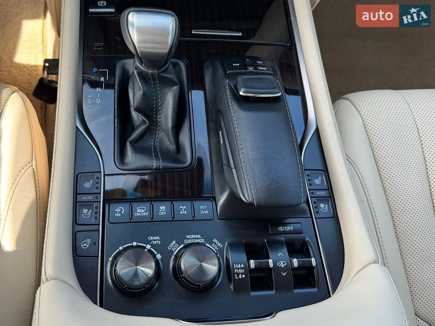 2016 Lexus LX - мініатюра 32