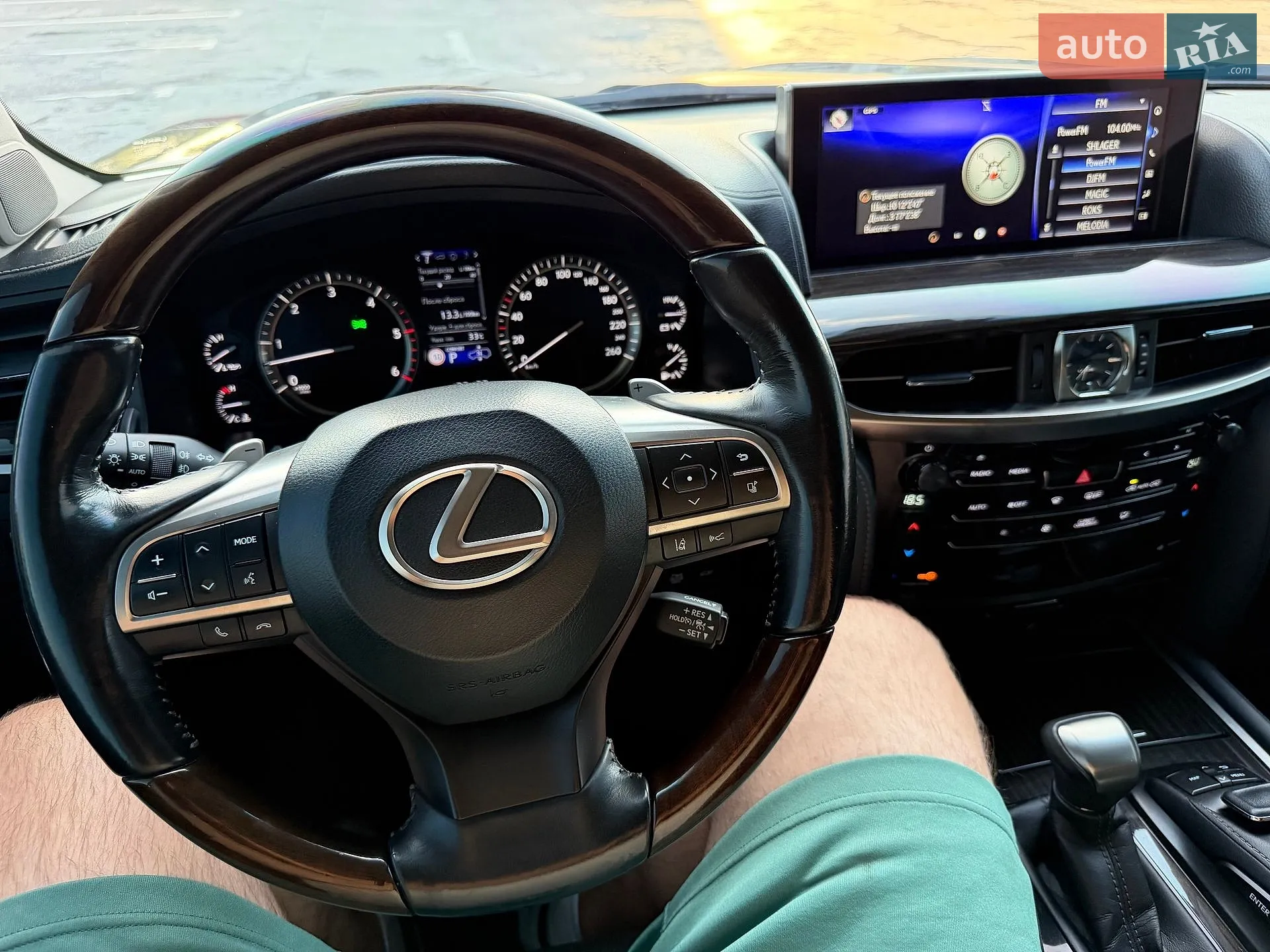 2016 Lexus LX - мініатюра 27