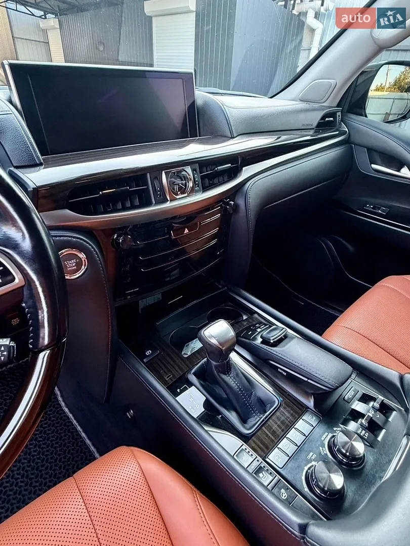 2017 Lexus LX - мініатюра 32