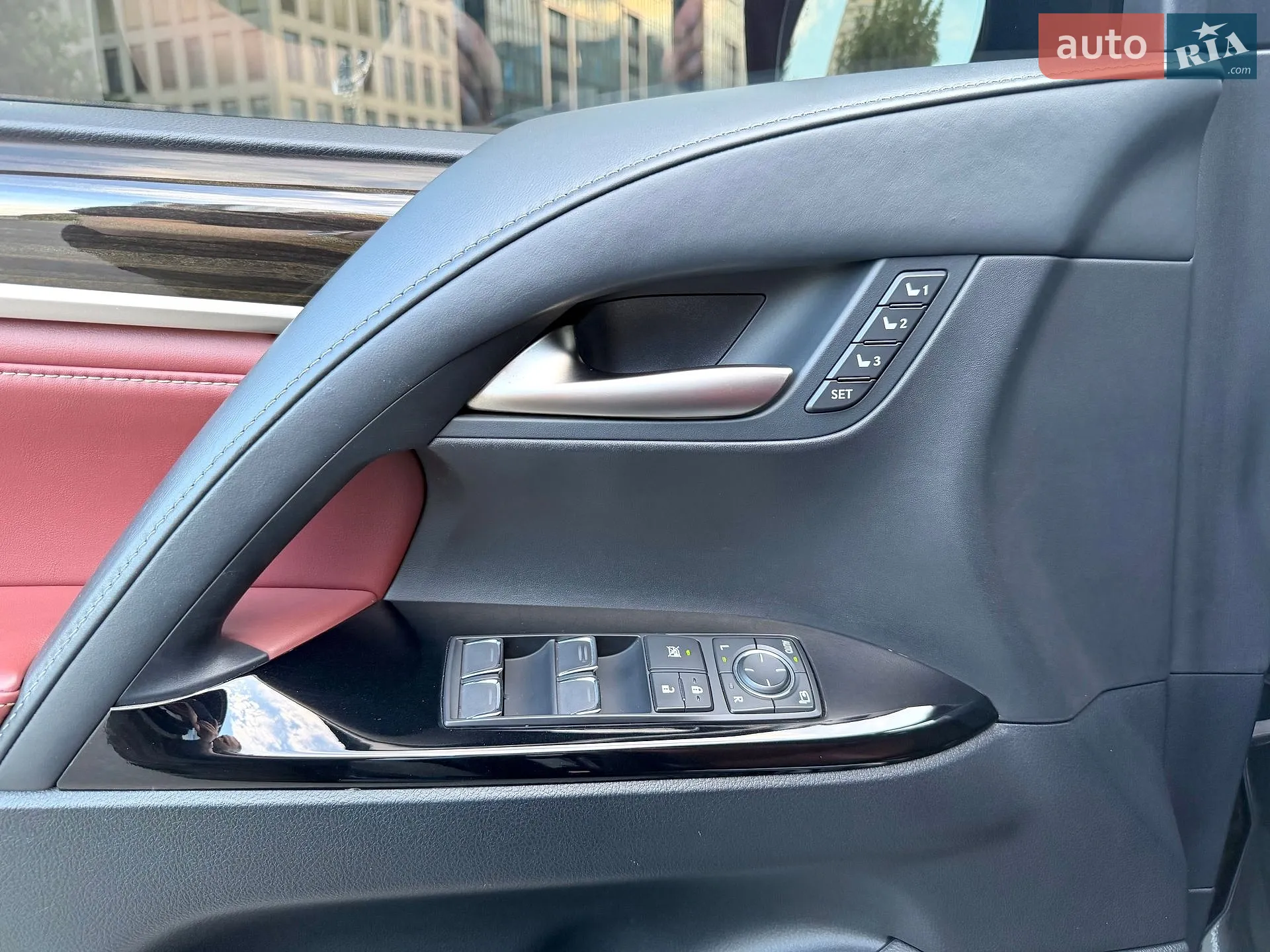 2019 Lexus LX - мініатюра 21