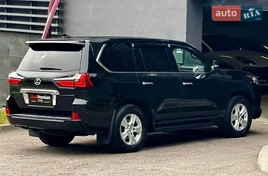 Lexus LX 2016