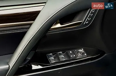 Lexus LX 2016