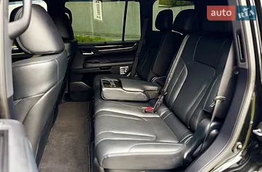 Lexus LX 2016