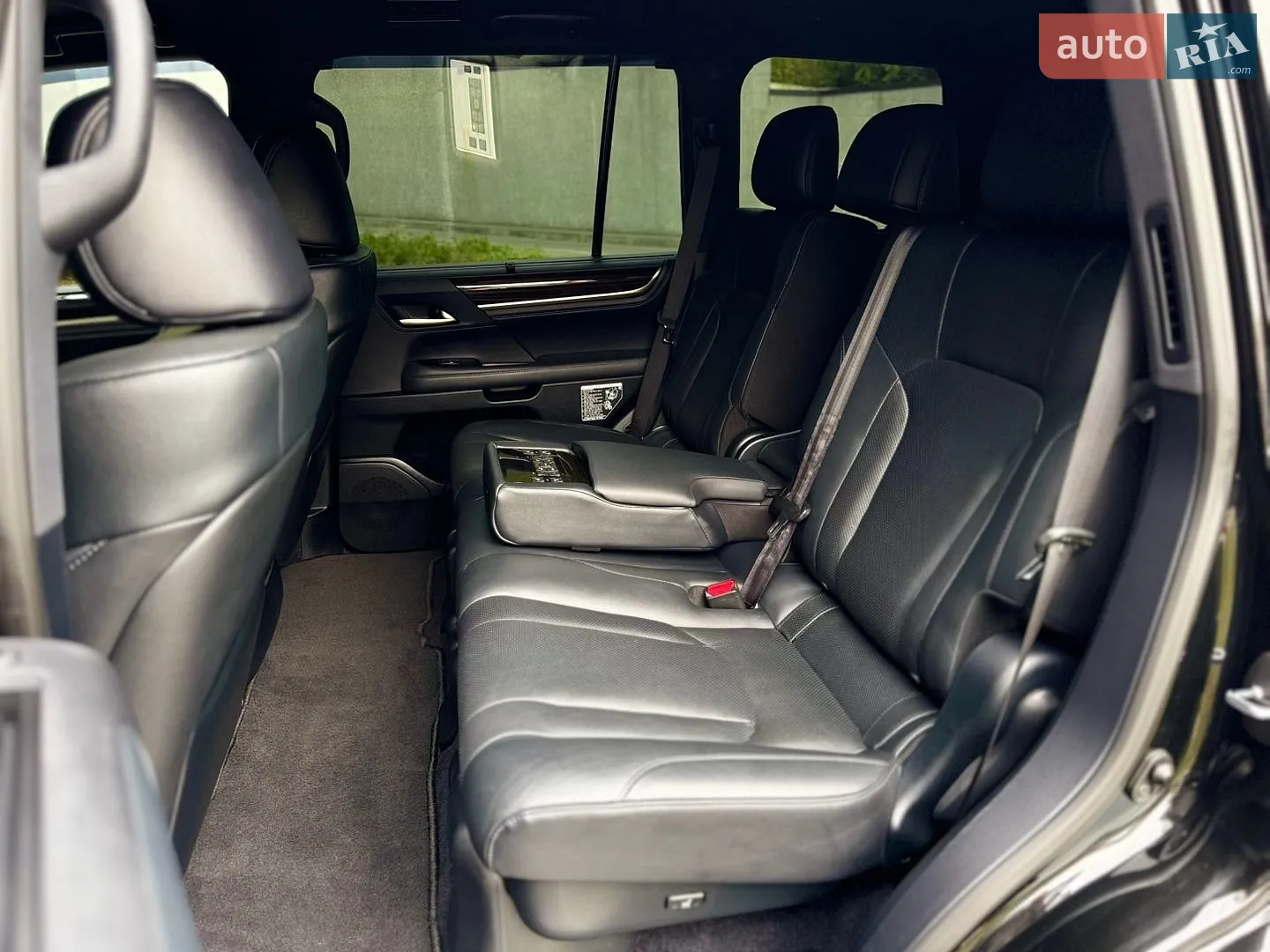 2016 Lexus LX - мініатюра 16