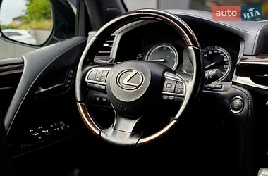 Lexus LX 2016